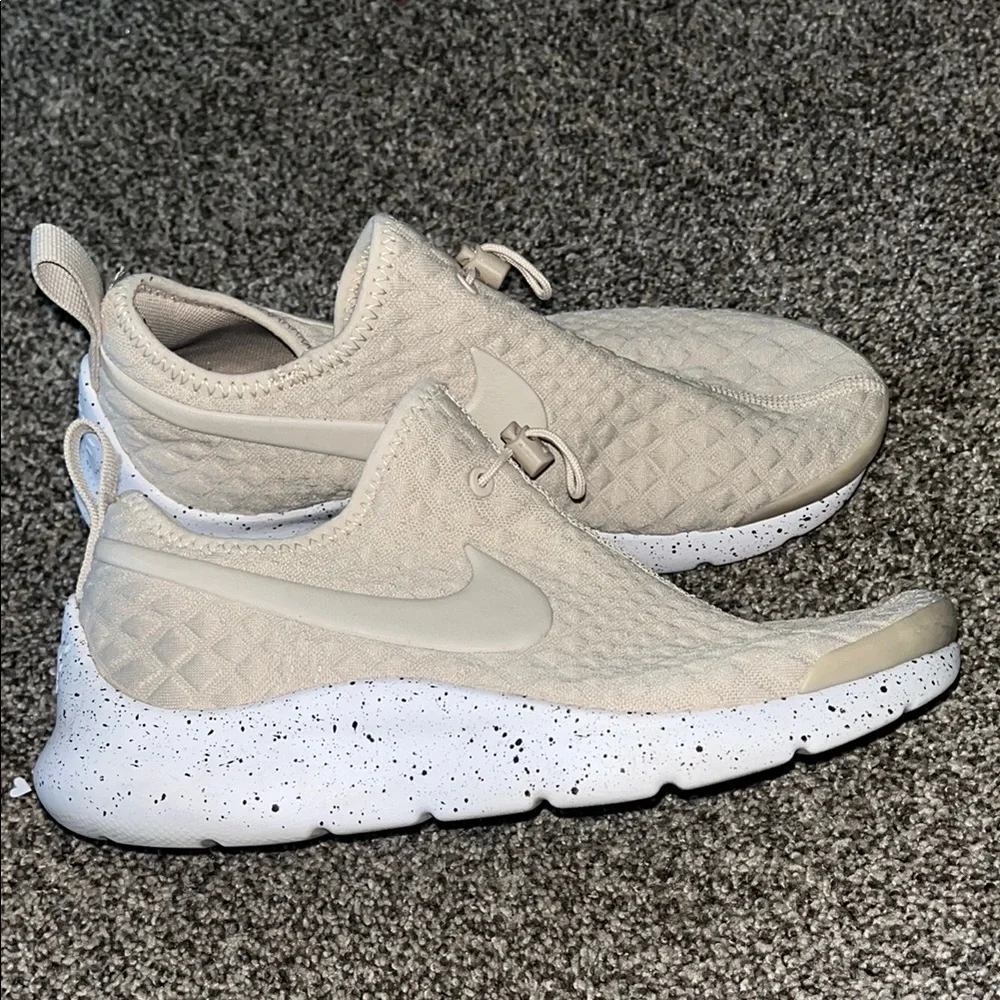 Nike Cream Quilted Sneakers - Picture 1 of 4